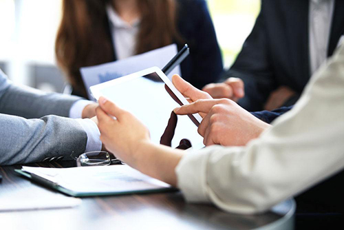 商務(wù)英語(yǔ)翻譯技巧 商務(wù)英語(yǔ)翻譯技巧