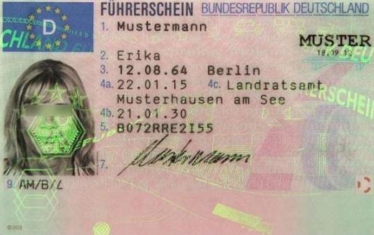1680751137318439.jpg 德國(guó)駕照.jpg